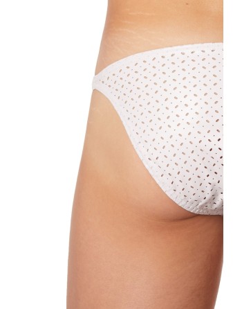 Slip échancré blanc simili cuir finement ajouré - LM811-61WHT